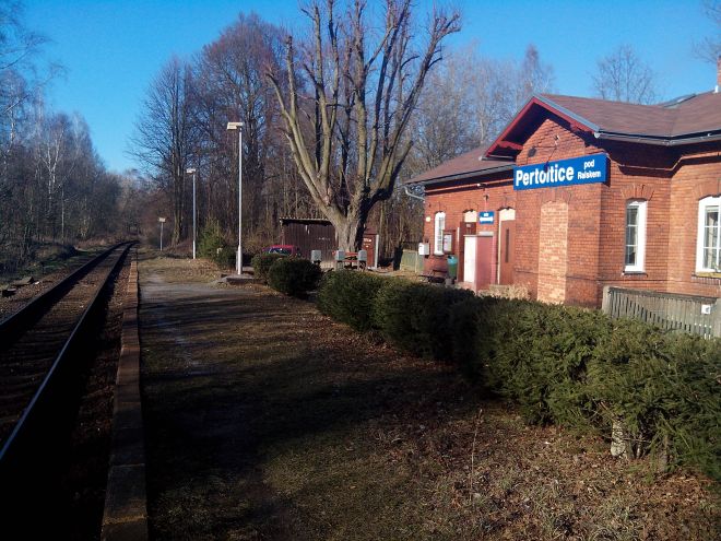 zastávka Pertoltice pod Ralskem _